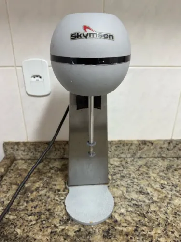 Maquina de Milkshake profissional Skymsen 220
