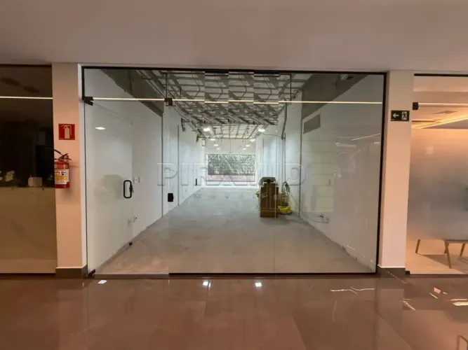 Loja Comercial, no Bairro Jardim Irajá, Zona Sul de Ribeirão Preto/SP.