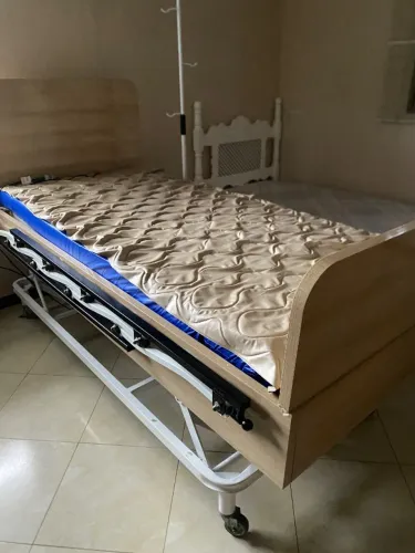 Cama hospitalar elétrica para home care