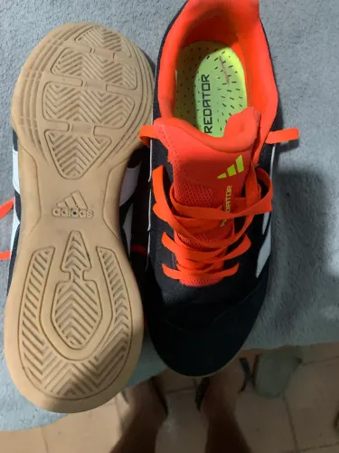 Chuteira de futsal adidas predator n 36 usado 2 vezes 