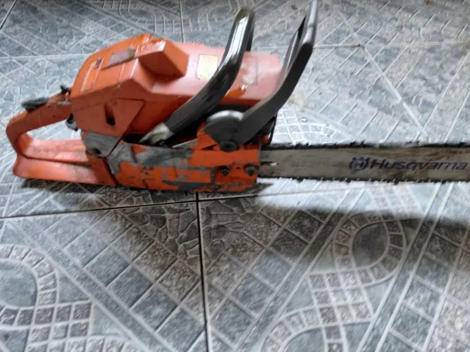 Motosserra husqvarna usada modelo 61
