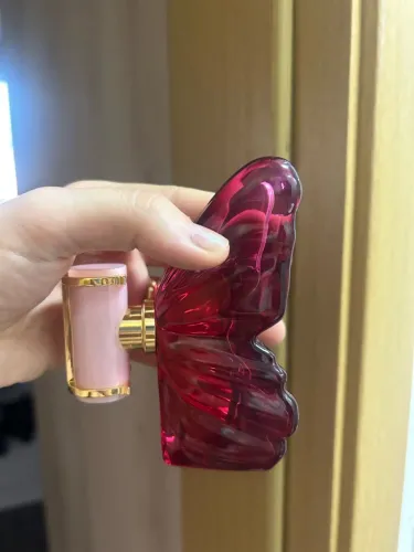 Carolina Herrera LA BOMBA