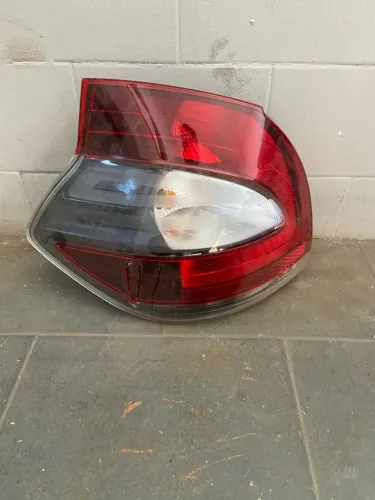 Lanterna Fiat Mobi