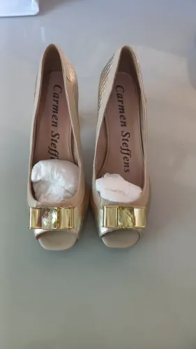 Sandalia Carmen Steffens