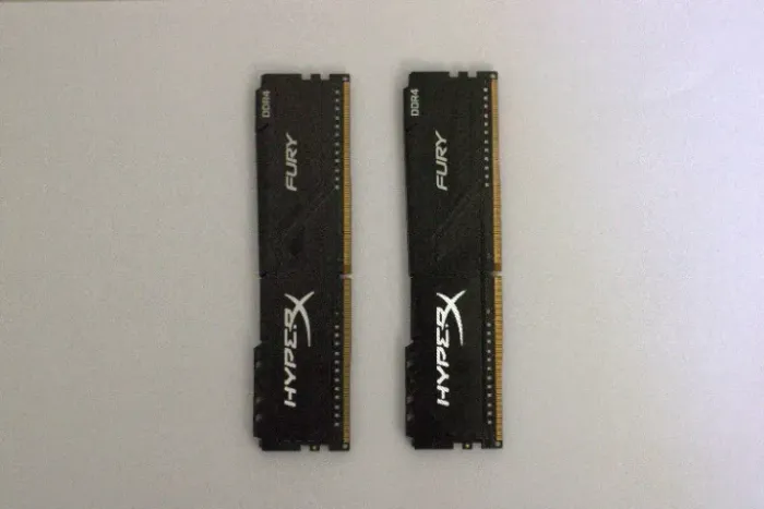 Kit 2 x Memória Gamer Kingston Hyperx Fury Black, 8GB, 2666MHz, DDR4, Cl16 - HX426C16FB3/8