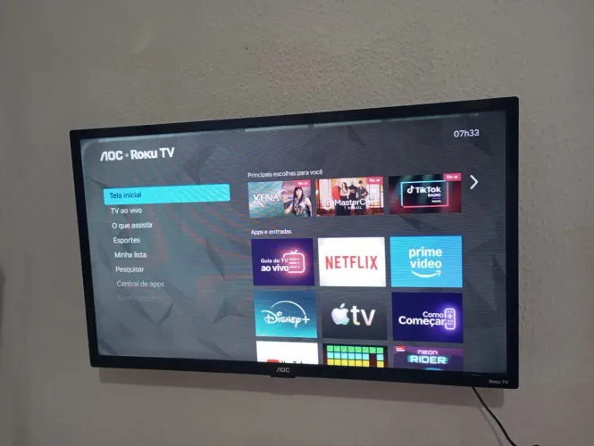 Vendo TVs semi novas com garantia.