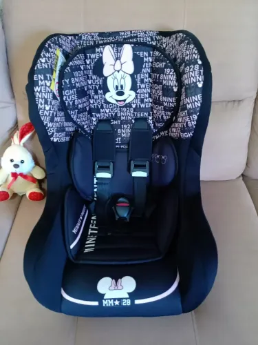 Cadeirinha para Auto Team Tex Disney Trio Minnie Mouse Preta Suporta de 0 a 25 Kg