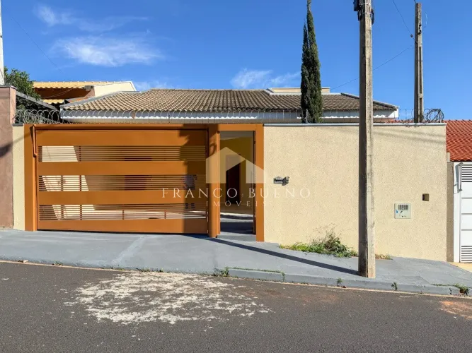 Casa para locação na Vila Cassini, 3 dormitórios com suíte, próximo ao CompreMix, São José