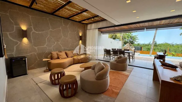 Casa luxuosa frente mar na praia de toque toque pequeno