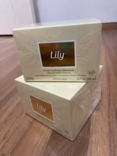 Creme hidratante Lily 