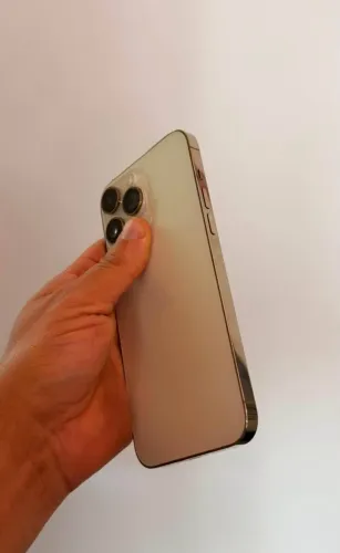 iPhone 14 pro max Dourado 256 gigas