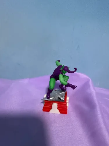 Duende verde - Peça de Xadrez Marvel Planeta Deagostini 