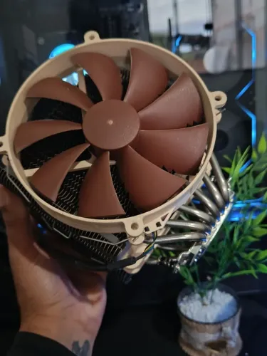 Air Cooler Noctua NH-D15 semi novo.