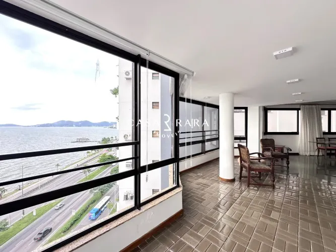Apartamento 4 dormitórios (3 suítes) e 2 vagas - Av. Beira Mar Norte