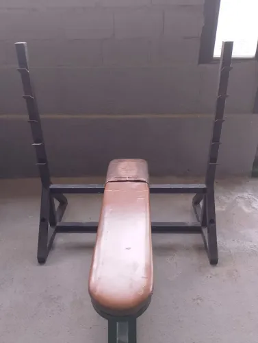 Mesa de Supino reto, musculação