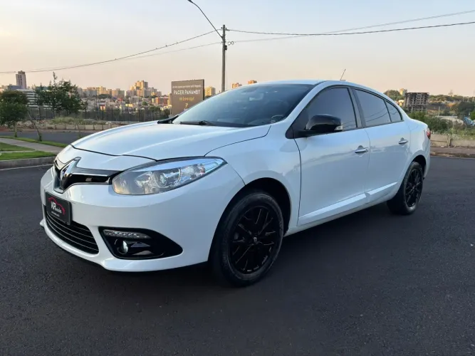 Renault Fluence Sed. Dynamique 2.0 16V Flex Aut. 2015