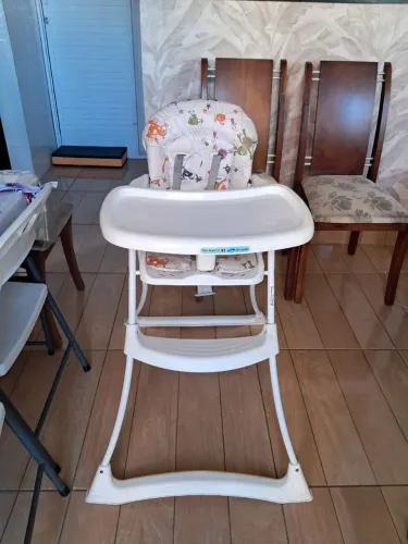 Cadeira de Alimentação Infantil