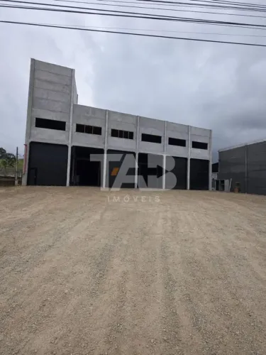 Galpão Industrial para Locação | 1.890 m² | Camboriú