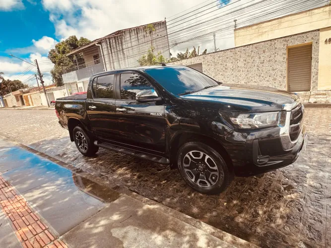 Toyota Hilux CD SRV 4X4 2.8 TDI Diesel Aut. 2022