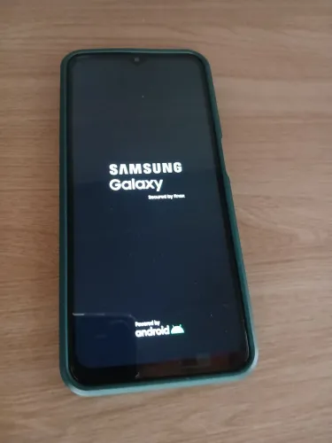 Vendo esse celular
