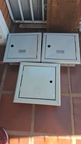 Caixa telefônica embutir 30x30