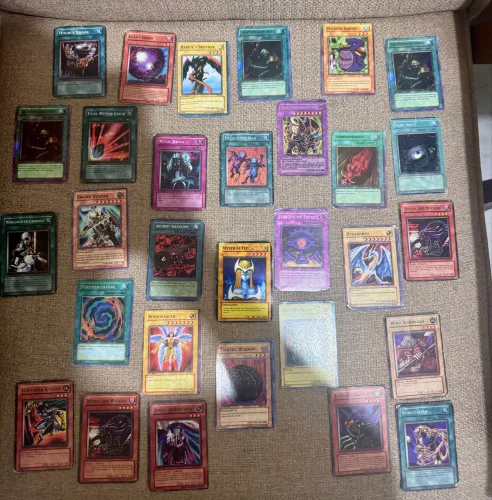 CARTAS YU-GI-OH - COM BLACK PALADIN OF CHAOS (BALADINO NEGRO) E CARTAS CLÁSSICAS