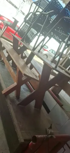Mesa grande de churrasco em família 