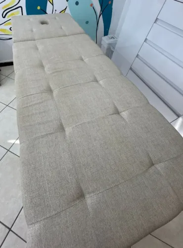 Maca Madeira e Estofado Novo