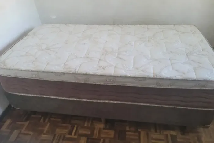 Cama de solteiro king