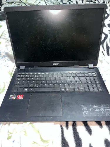 Notebook Acer Aspire 3 Ryzen 5 3500U | 12GB RAM | Para Reparo ou Peças
