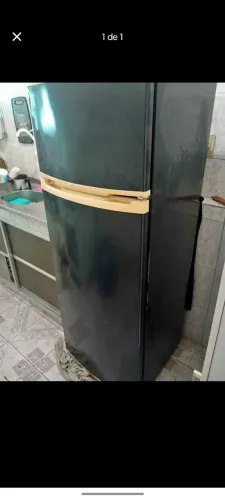 Vendo geladeira 