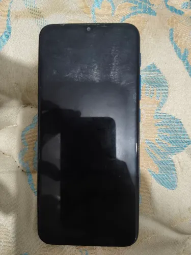 Motorola One Fusion 4GB e 128 de Armazenamento.
