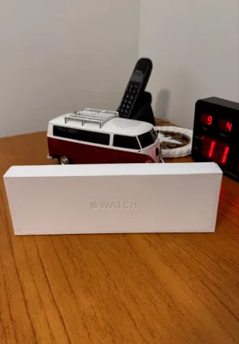 Apple Watch S11 46mm jet black - lacrado