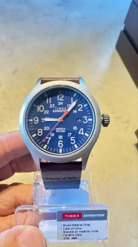 Relógio Timex Expedition azul novo