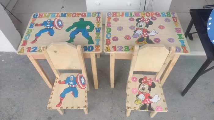 Kit infantil mesa e cadeira