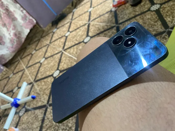 Vendo um celular nunca foi aberto realme note 50 64gb seme novo