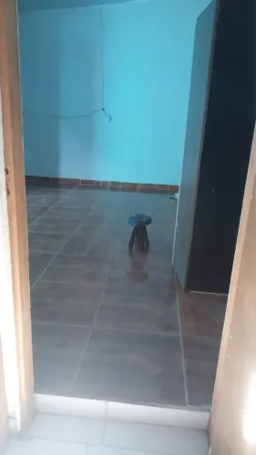 Aluga se kitnet escola de polícia