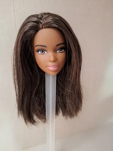 Barbie Christie negra básica cabeça 