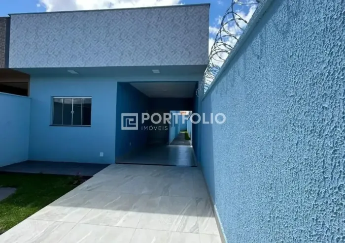 Casa à venda com 3 qaurtos sendo 1 suíte no Residencial Itaipu, Goiânia