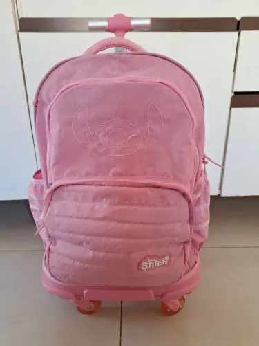 Mochila com rodinhas 360? Stich + Lancheira Térmica