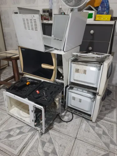 Micro-ondas, peças e concertos, todos com garantia de verás!