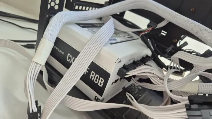 Fonte Atx Corsair Cx550f Rgb Full Modular White (branca)