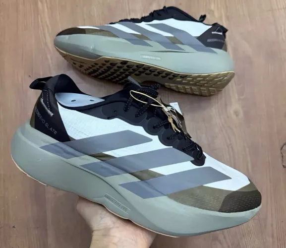 Tênis Adidas Adizero EVO SL ATR Usado