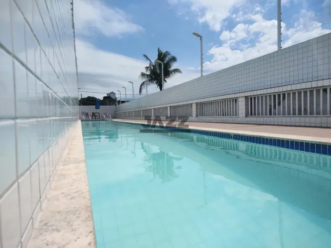Apartamento com sacada 2 quartos-82m² - 600 metros do mar - Aviação - Praia Grande