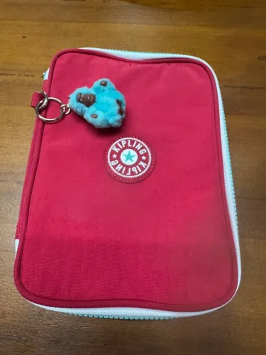 Estojo kipling 100 pens