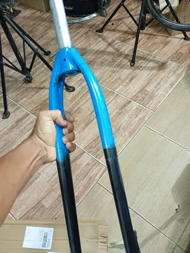 Garfo Rigido Aro 29 Aluminio Head Set Mtb Disco Bicolor (usado, porém em bom estado de us)
