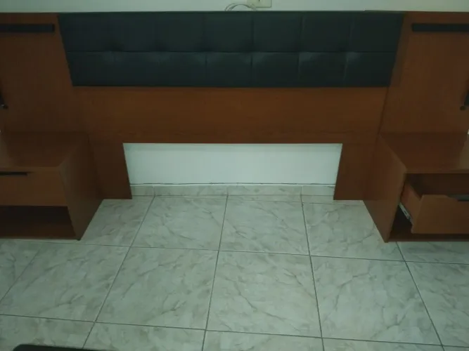 Cabeceira para cama Queen com criado mudos