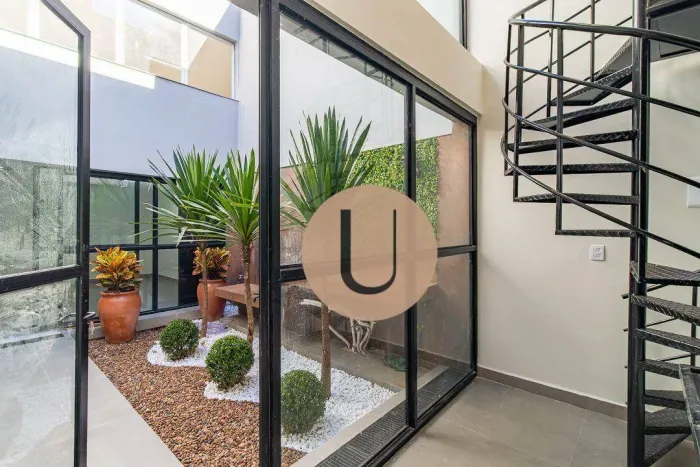 Prédio Comercial Premium na Mooca 660 m² - Reformado | 4 pavimentos | Elevador | 9 Banhei