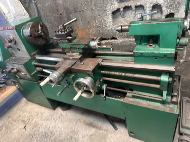 Torno mecânico Nardini 300 II