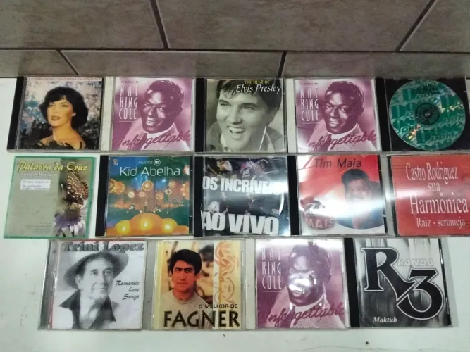 13 CDS GENÉRICO NAO ORIGINAL POR 20 REAIS PARTICULAR DESAPEGO.